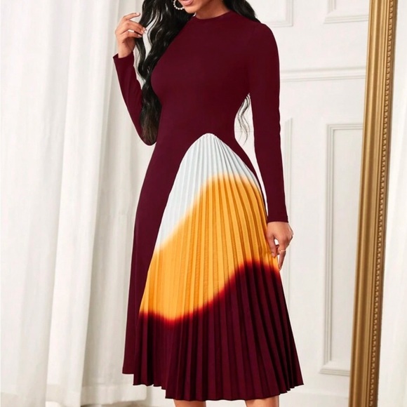 None Dresses & Skirts - Women's Stand Collar Colorblock Pleated Hem Dress
